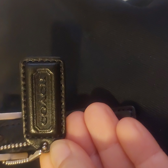 Coach microfiber shoulder bag - Picture 2 of 11